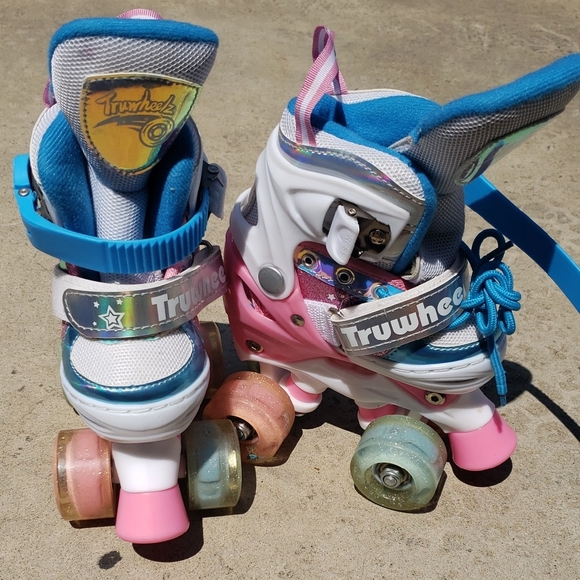 Vibrant Pink and Blue Quad Roller Skates with Ankle Support - Picture 1 of 7